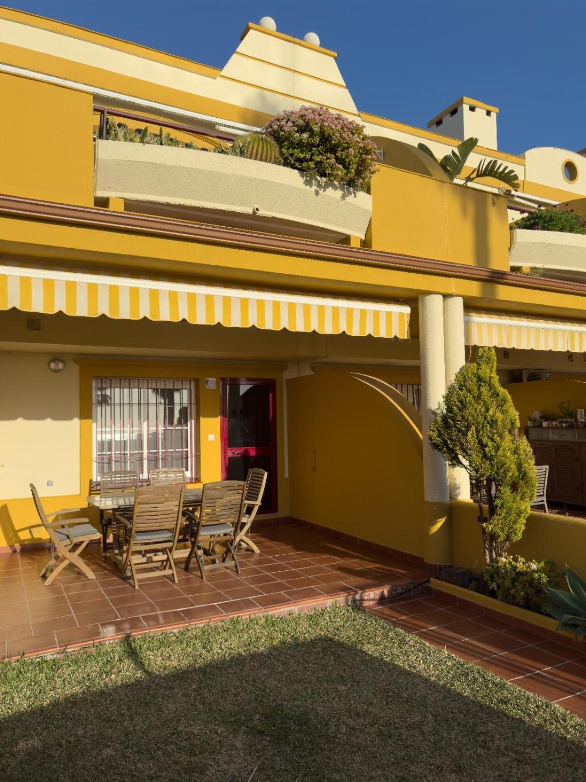 La Tortuga I, Encantador Apartamento Con Garaje En Primera Linea De Playa Tarifa Exterior photo